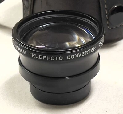 Convertidor de teleobjetivo Tiffen 2,0 x 37 mm con estuche de cuero con filtro Tiffen + 10 Foto 1 de 4