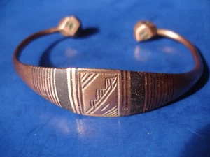 Niger Tuareg hand engraved COPPER open bracelet cuff with flat front - Picture 1 of 7