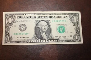 ULTRA SELTEN - 2013 $ 1 STERNNOTE - $ 1USD - KRISP ZIRKULIERT K 05259739 * - Bild 1 von 2