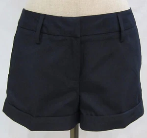 Damenshorts marine oder kariert (gefüttert) neu Größen 00-20 - Bild 1 von 12