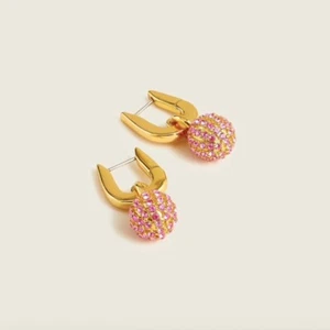 Pendientes chapados en oro con aro de bola J Crew Pavé en vidrio rosa decorativo - Imagen 1 de 1