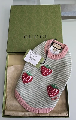 New with Tags Gucci Dog Strawberries Wool Pet Sweater Size XXS Pink Green NWT - Image 1 of 4