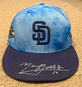 Manny Machado MLB Holo Game Used Autogramm Mütze Cap Vatertag 2019 Padres - Bild 1 von 9