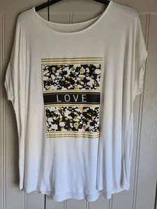 ๐Ladies 'LOVE' T-shirt 20๐ - Picture 1 of 6