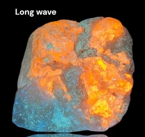 51GM Fluorescent Hackmanite specimen From Badakhshan Afghanistan - Picture 1 of 8