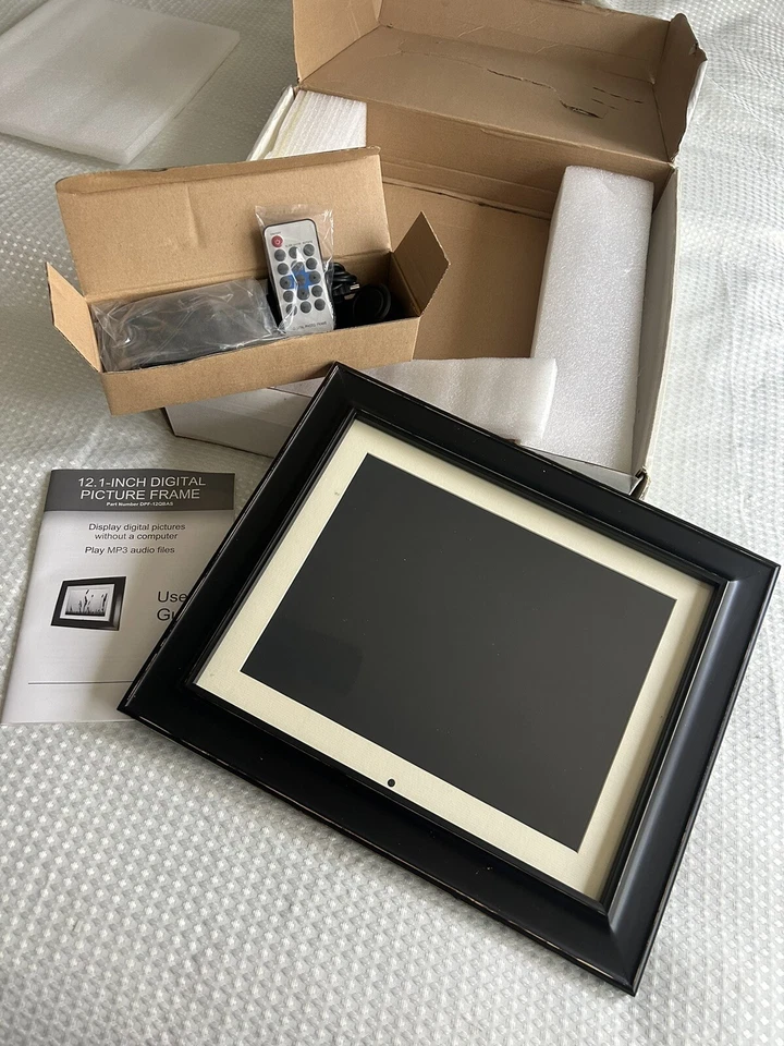 Marco de fotos digital Invion 12,1 pulgadas + control remoto Foto 1 de 2