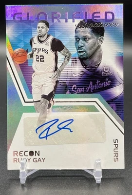 Holograma automático Rudy Gay 2020-21 Recon Glorified Signstures #GS-RDG Foto 1 de 2