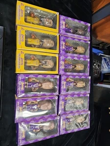 Teste Bobble Carls Jr LAKERS 2004 e 2005 - Lotto di 12 - con 1 supporto Bobble Head - Foto 1 di 19