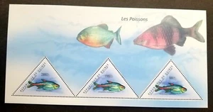 *FREE SHIP Guinea Fish 2011 Pet Marine Life Aquarium (ms MNH *odd shape *unusual - Picture 1 of 5