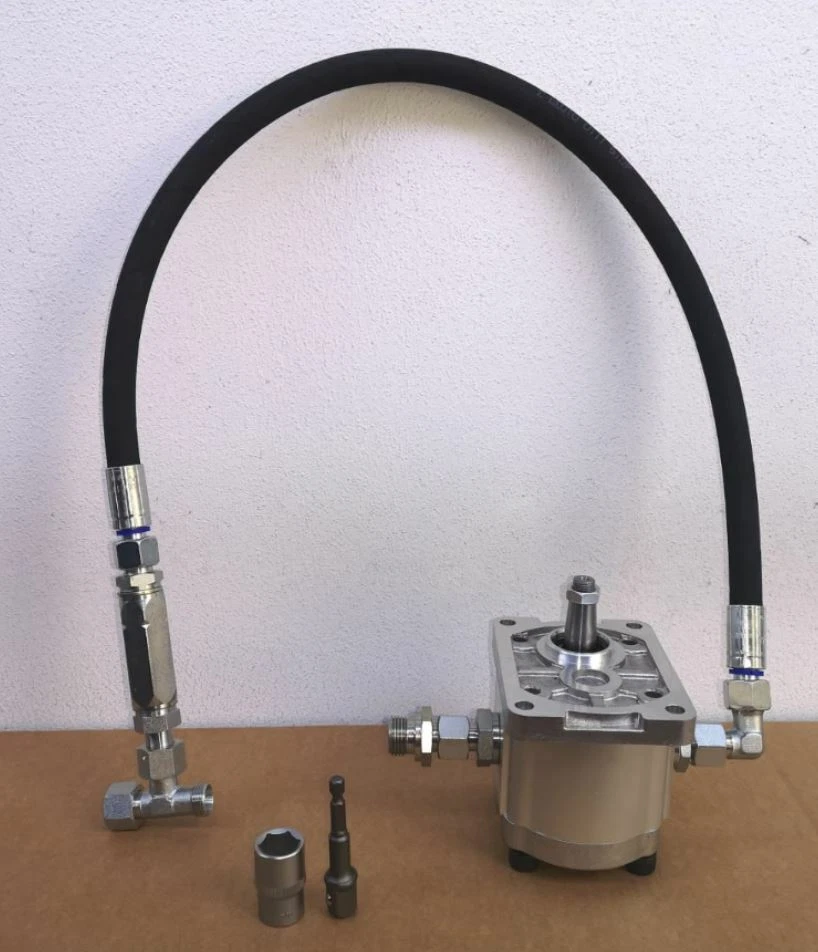 Anhängerpumpe Kipperpumpe PKW Akkuschrauber Kipper Anhänger Pumpe Hydraulikpumpe - Bild 1 von 1