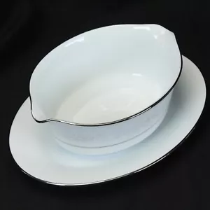Noritake Cumberland Gravy Boat 2225 with Attached Underplate - Picture 1 of 8