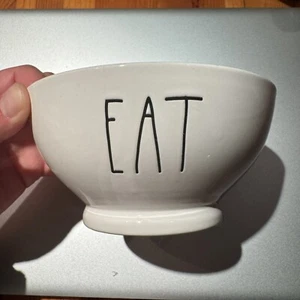 RAE DUNN by Magenta "EAT" Ivory Bowl Cereal Soup Farmhouse Décor Gift Home - Imagen 1 de 6