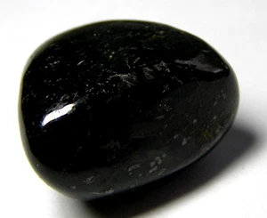 GENUINE NUUMMITE TUMBLESTONE - 2.3 x 2.1 cms 14.45 gms - GREENLAND #4 - Picture 1 of 6
