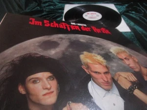 ÄRZTE ♣︎♣︎ IM SCHATTEN DER ÄRZTE ♣︎♣︎ TOP CONDITION / 1st ISSUE OIS 1985 - Bild 1 von 10