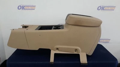 2013 GMC YUKON SLT OEM CENTER FLOOR CONSOLE ASSEMBLY TAN CASHMERE Foto 1 de 4