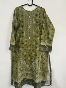 3 Piece Embroidered Khaddar Suit Shirt Trousers And Dupatta - Picture 1 of 4