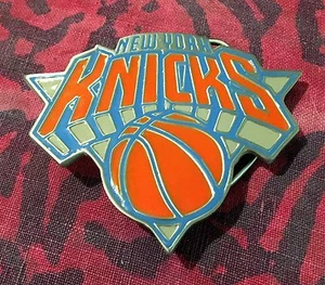NEW YORK KNICKS BELT BUCKLE NBA BUCKLES NEW BASKETBALL - Picture 1 of 1
