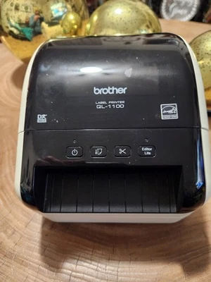 Brother QL-1100 Großformat Barcode Etikettendrucker - Schwarz - Bild 1 von 4