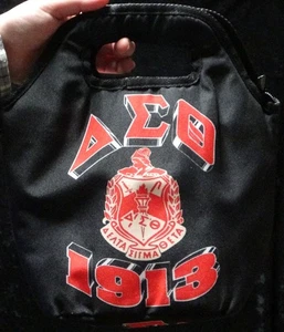 👜 Delta Sigma Theta 1913 isolierte Kühltasche schwarz & rot griechische Schwesternschaft Mittagessen - Bild 1 von 2