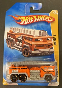 2009 Hot Wheels #6 New Models 6/42 5 ALARM Fire Engine Orange w/Black Pr5 Spokes - Picture 1 of 5