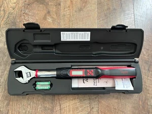 Tapha Tools Adjustable Digital Torque Wrench 2.21 to 44.24 ft-lbs DKA08N-T060CN - Picture 1 of 4
