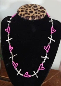BETSEY JOHNSON XOXO PINK X AND HEART NECKLACE - Picture 1 of 5