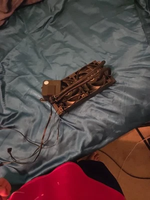 Sistema de refrigeración líquida todo en uno EK AIO Basic 240 Foto 1 de 2