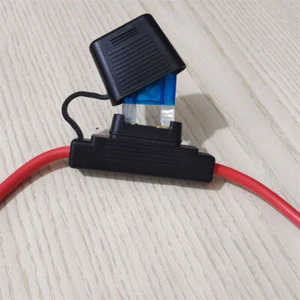 Waterproof 8AWG In-line Fuse Holder with 2pcs Blue 32V 60Amp Maxi Blade Fuses - Picture 1 of 11
