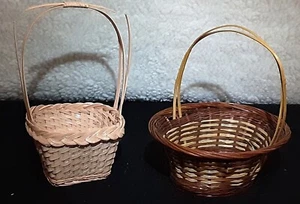 Cesta de Pascua de colección pequeña con mango de mimbre tejida de ratán (juego 2) - Imagen 1 de 10