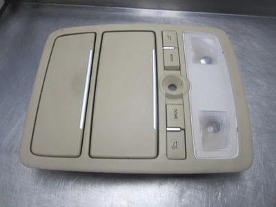 Dome Light Assembly For 07-12 Hyundai Veracruz  3.8 928003J000 - Image 1 of 4