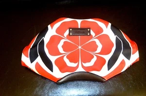 Super fun clutch by Alexander McQueen made in Italy - check it out! - Picture 1 of 6