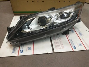 OEM 2018 - 2020 MITSUBISHI ECLIPSE CROSS LEFT HALOGEN HEADLIGHT LAMP 8301D170 - Bild 1 von 22