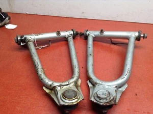 1994 94 YAMAHA BLASTER 200 LEFT / RIGHT UPPER A ARMS - Picture 1 of 2