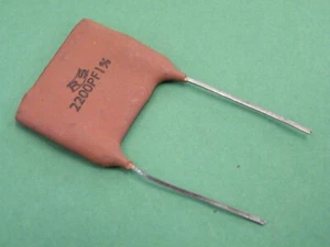 1 Pc RS Vintage Radio Silver Mica Capacitor 350v 1% 2200pF 2.2nF CX26A - Picture 1 of 3