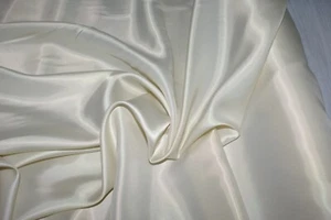 2.5m Lots - CREAMY BEIGE Quality Twill Lining Fabric, Luxe Quality - Bild 1 von 2
