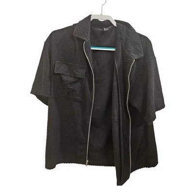 Forever 21 Mens Black Corduroy Zip Up Short Sleeve Shirt Large Casual - Image 1 of 4