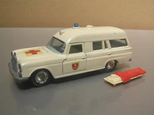 Matchbox King Size K-6 Mercedes Benz 'Binz' Ambulance made in England EXC - Picture 1 of 8