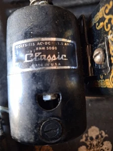 Vintage Classic 1.5 amp Motor And Light From Sewing Machine - Picture 1 of 7