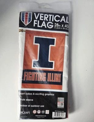 U of I Fighting Illini UIUC 28" X 40" Bandera Colegiata NUEVO EN PAQUETE Foto 1 de 4