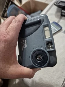 Kodak DC 3200 1.0MP Digital Camera - Dark gray - Picture 1 of 9