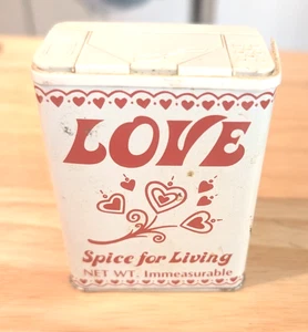 80er Jahre Love Spice for Living / Metall Gewürzdose / leer / 3,75"x3"x1,5" - Bild 1 von 6