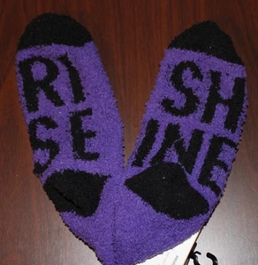 NWT Life Is Good Rise  Shine Blue Violet Snuggle Socks - Bild 1 von 3
