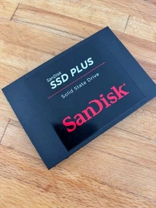 SANDISK SSD PLUS SDSSDA-240G 240GO SLC SATA III 2,5'' - Photo 1/3