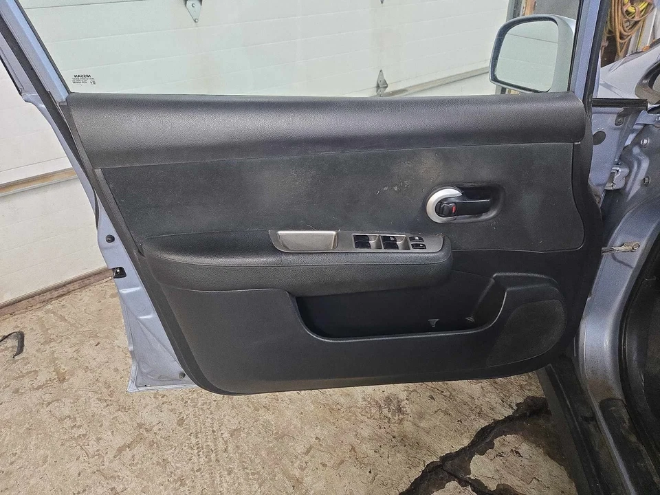 Front Door Trim Panel NISSAN VERSA Left 10 11 12 Foto 1 de 1