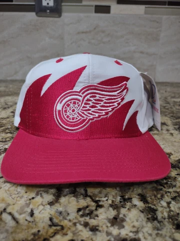 Detroit Red Wings Snapback Logo 7 Sharktooth Cover