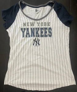 Neu mit Etikett New York Yankees Baseball Trikot mit Pailletten Schriftzug XXL - Bild 1 von 4