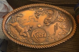 12 1/2" × 8 1/2" 1960s Vintage Solid Bronze Tiger/Dragon Wallhanging. - Picture 1 of 4