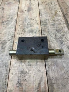 562421C91 Ventil, 1 Schieber DRESSER/I.H. Neu 562421C - Bild 1 von 6