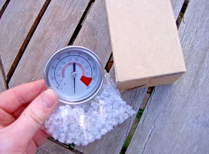 STAINLESS STEEL BBQ SMOKER THERMOMETER GUAGE GRILL - Picture 1 of 2