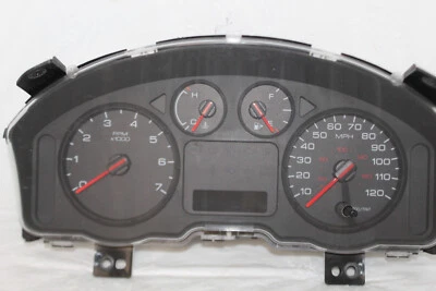 Cuadro de instrumentos velocímetro 06 Ford Freestyle tablero indicadores 169.530 millas Foto 1 de 4